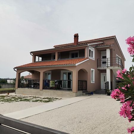Apartment Sofija Galizana Exterior photo